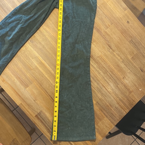 Lucky Brand forest green corduroys size 4/27 like new - Picture 6 of 6